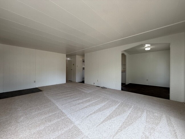 Building Photo - 2BR/2BA Mobile in Quiet Neighborhood