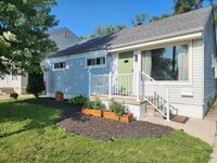 Building Photo - 2464 Greenfield Rd