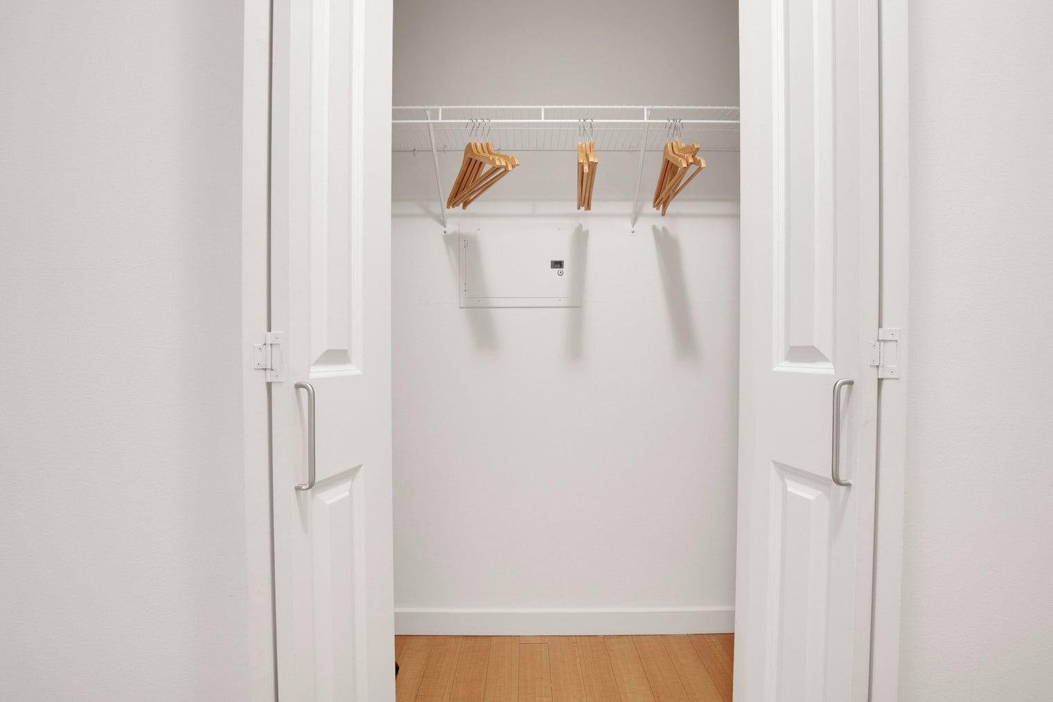 Building Photo - 10410 NE 2nd St