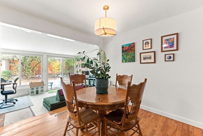 Building Photo - Cute 3 Bedroom Ranch in Loveland