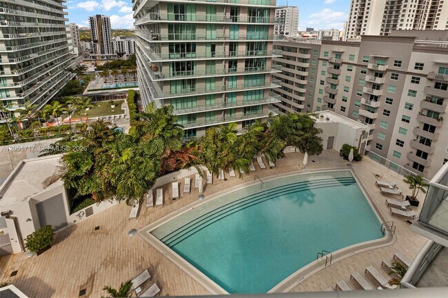 Building Photo - 1100 S Miami Ave