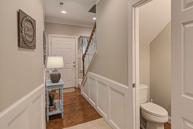 Building Photo - Fully Furnished 3BR/2.5BA Townhome – Private Community – Available 12/5