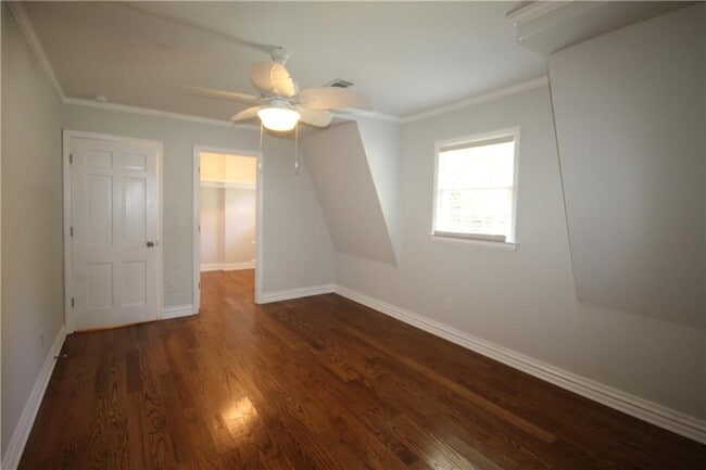 Building Photo - 3212 Topaz Ln SW