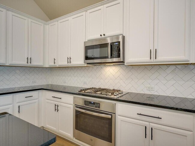 Building Photo - 2905 Coral Valley Dr