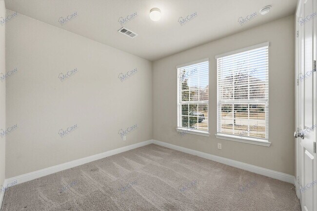 Building Photo - 9698 Staffordshire Rd