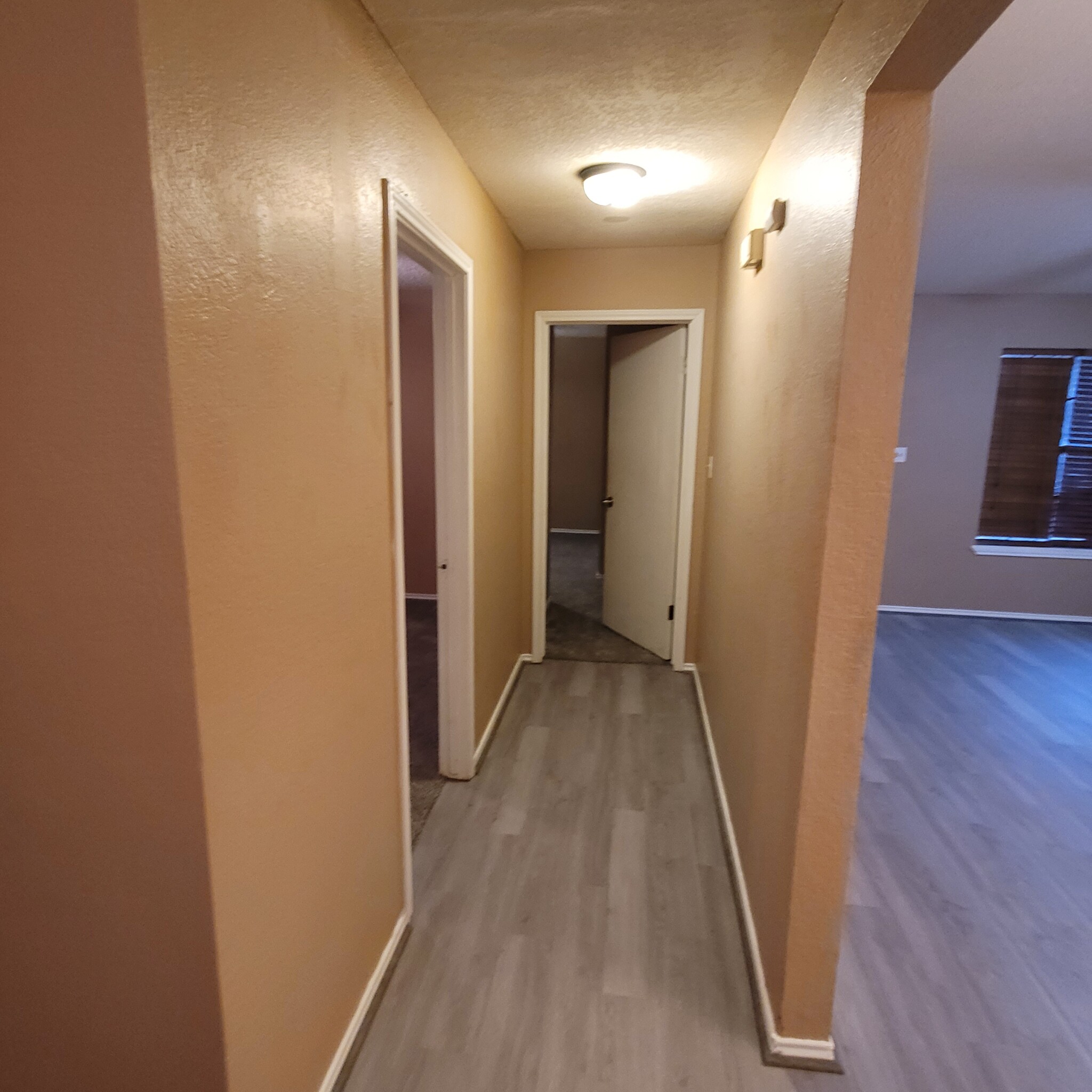 Hallway to Other Bedrooms - 2635 Hunters Crossing St