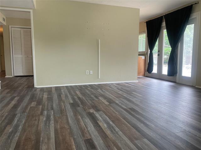 Building Photo - 627 McKown Dr