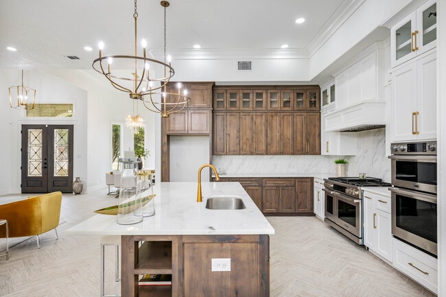 Building Photo - 846 Maximino Ridge Rd.