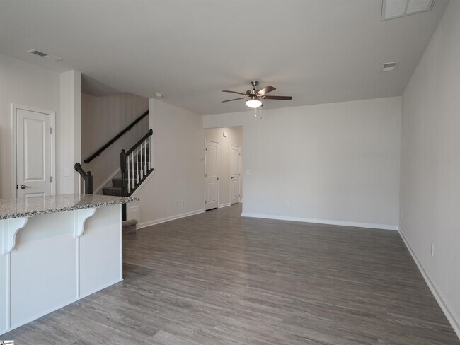 Building Photo - 12 McGuires Pl