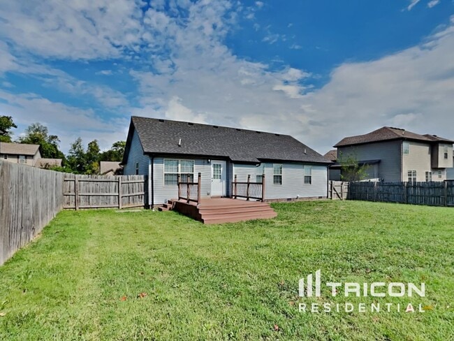 Building Photo - 2448 Andersonville Dr