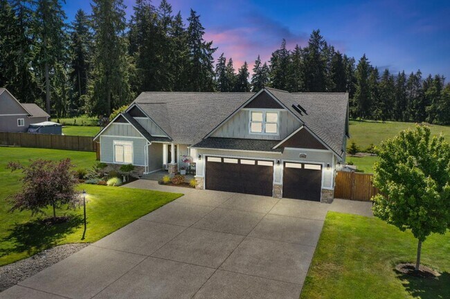 Building Photo - Luxury Yelm Estate on ¾ Acre with Custom Outdoor Living, Loft, A/C & Designer Kitchen!