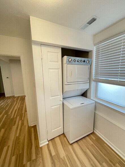 Building Photo - 43 Silopanna Rd