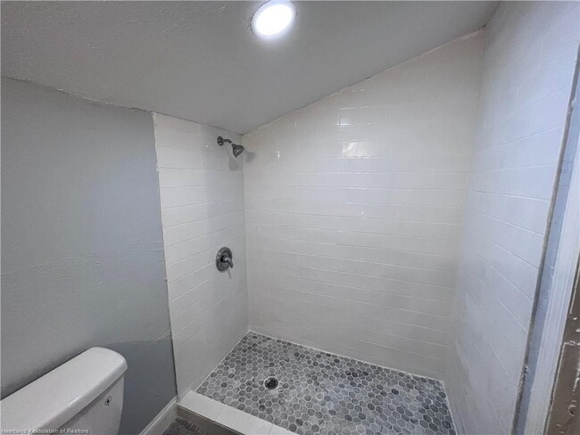 Building Photo - 3-Bedroom & 2-Bathroom with a Bonus Room