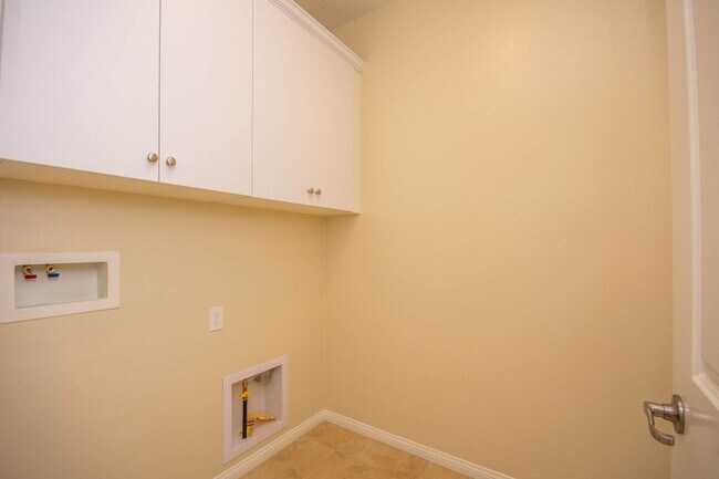 Building Photo - 3BD Home in the Belmount Community of San ...