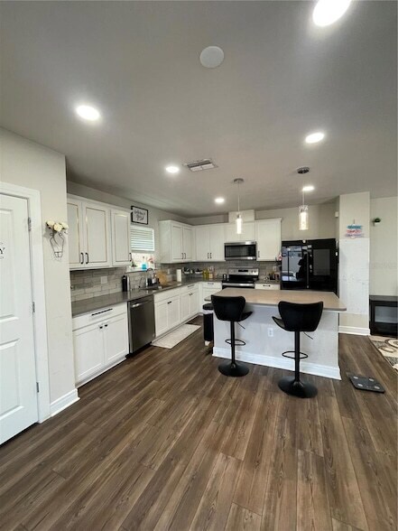 Building Photo - 30543 Thunderbird Dr