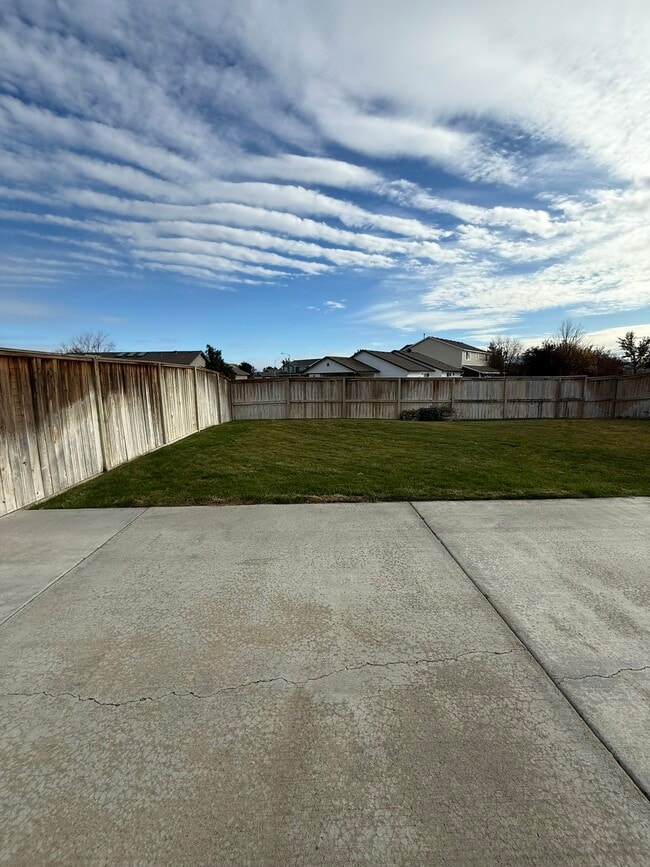 Building Photo - Taft Drive