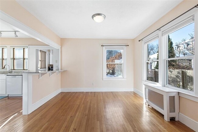 Building Photo - 118 Ocean Ave