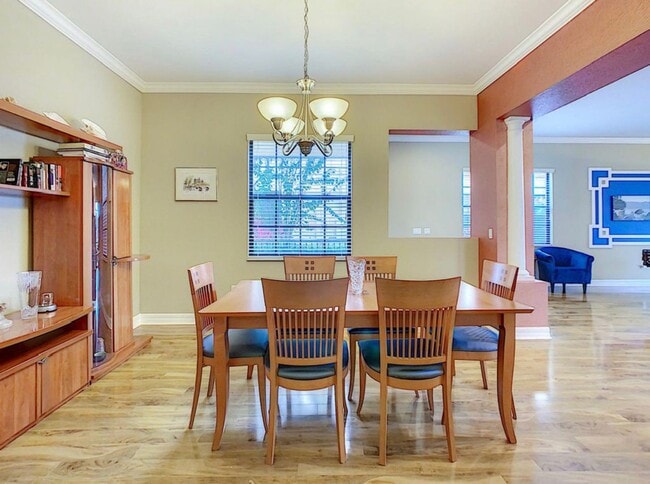 Building Photo - Luxury Living in Woodland Lakes Preserve: Fully-Furnished