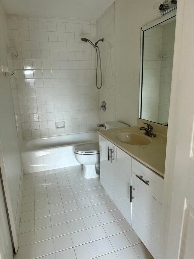 Building Photo - 7085 Nova Dr