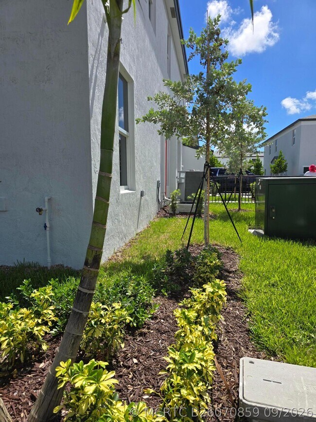 Building Photo - 15671 SW 280th St