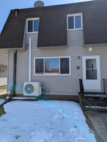 Building Photo - 950 5th Ave W