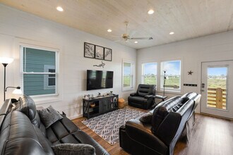 Building Photo - 5497 TX-361