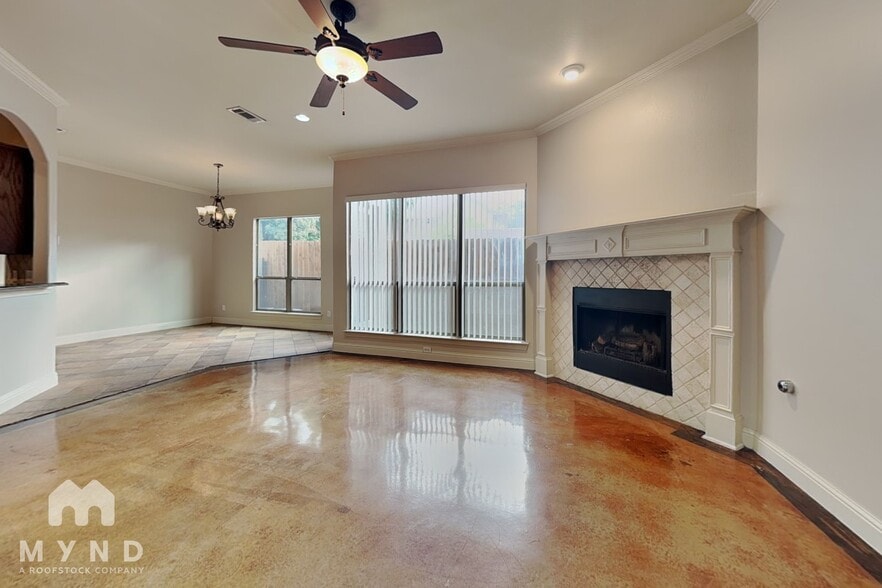 Building Photo - 2204 Apollonia Ln