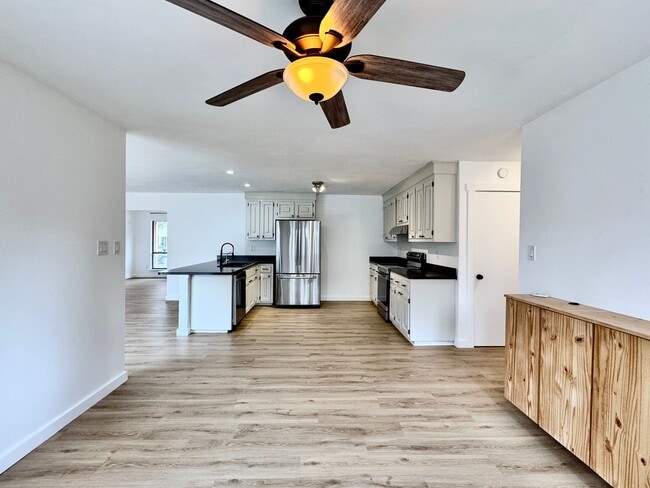 Building Photo - READY NOW!! 4-Bedroom Home in Lake Trant w/Attached Garage! Pet Friendly!