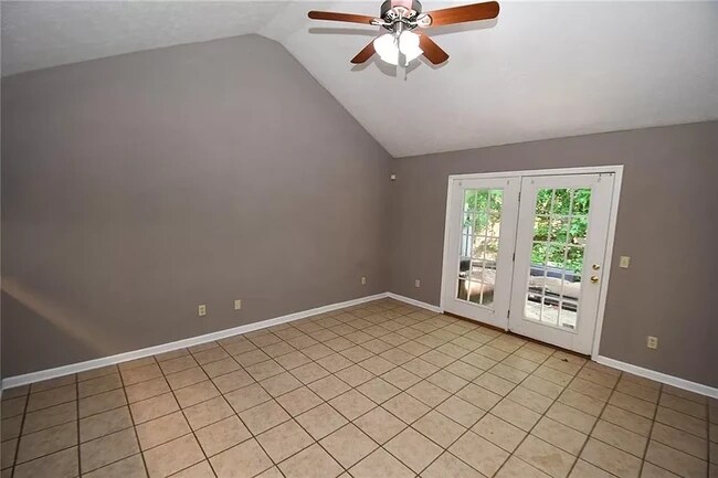 Building Photo - 1179 Northlake Dr