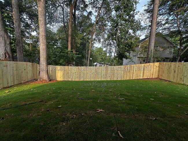 Building Photo - 2674 Fairlane Dr
