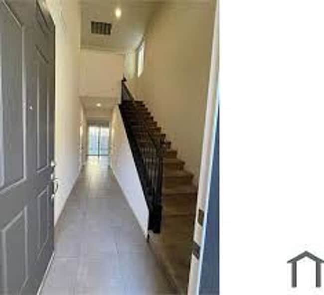 Building Photo - Beautiful 3 bedroom / 2.5 Bathroom for ren...