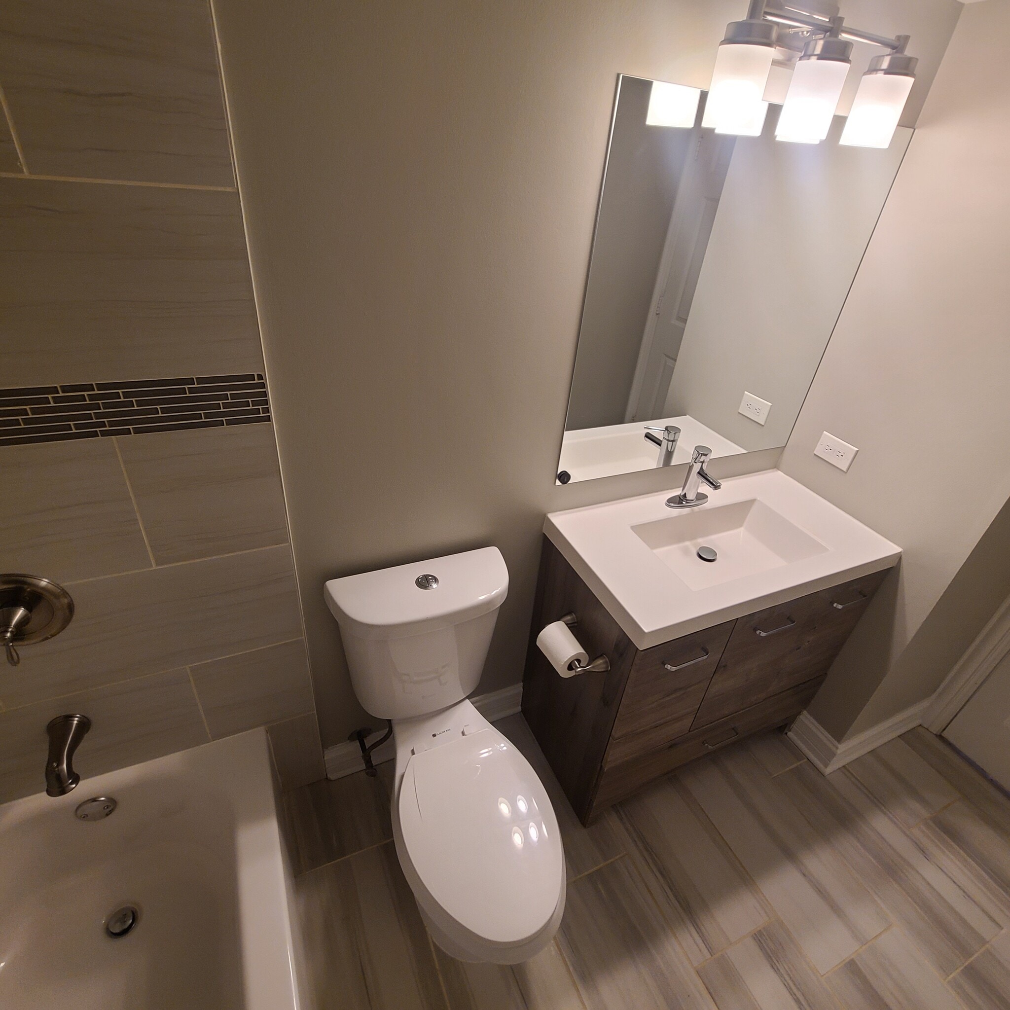 Bathroom - 10501 S Highland Ave