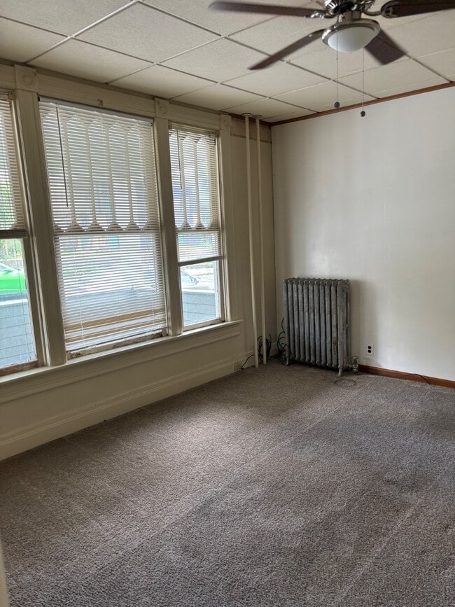 Building Photo - 2206-08 3rd Ave