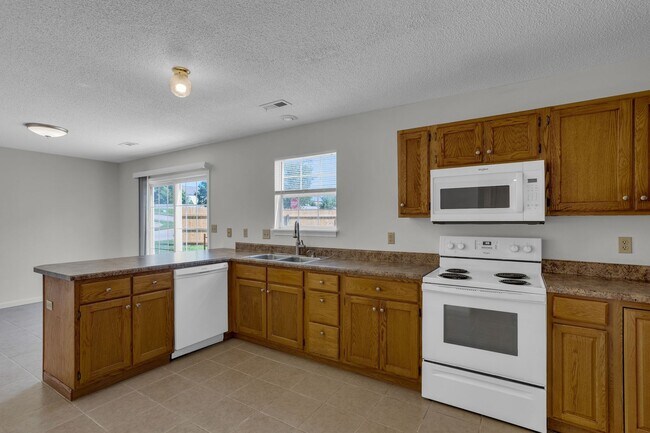 Building Photo - 4302-4304 Cheryl Ct.