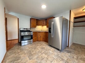Kitchen - 814 W Highland Ave