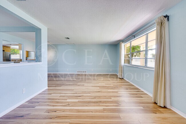 Building Photo - Welcome to your Perfect Beachside Retreat!
