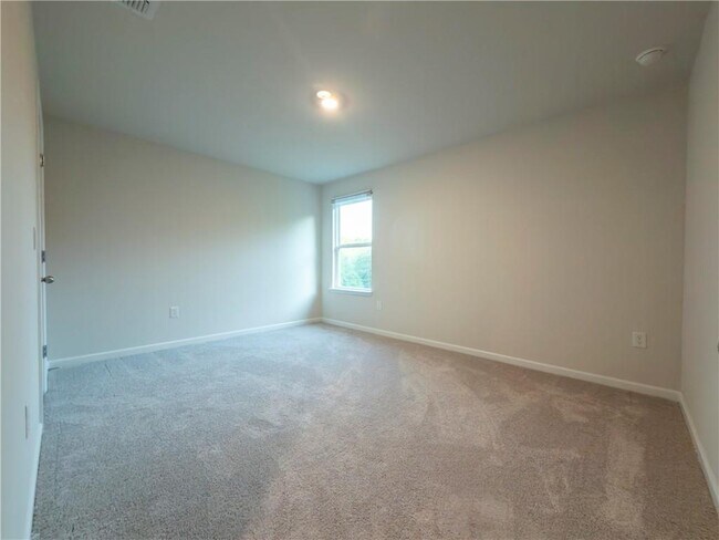 Building Photo - 6960 Newcastle Ct