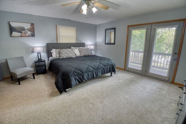 Building Photo - Monthly Waterfront Cabin with Slip