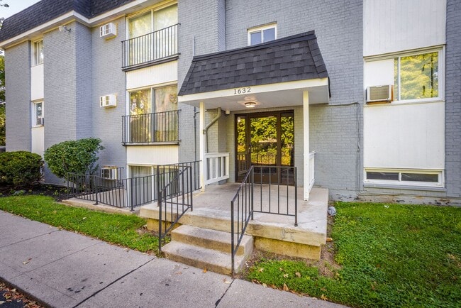Building Photo - Linden Apartments
