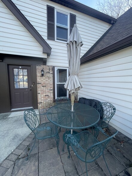 Building Photo - 2617 Oakshire Ct