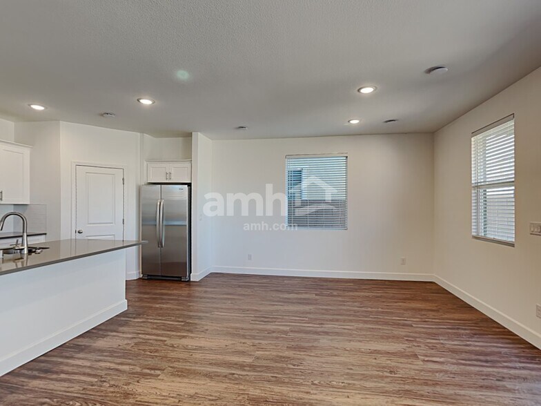 Building Photo - 9149 Crocker Pt Ct