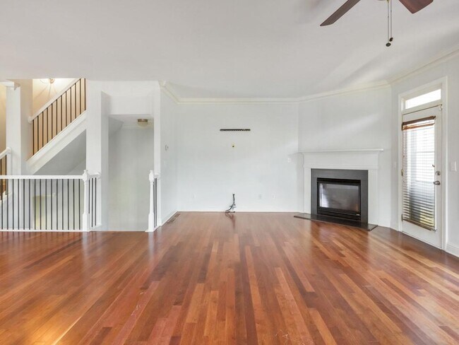 Building Photo - 3214 Greenwood Oak Dr