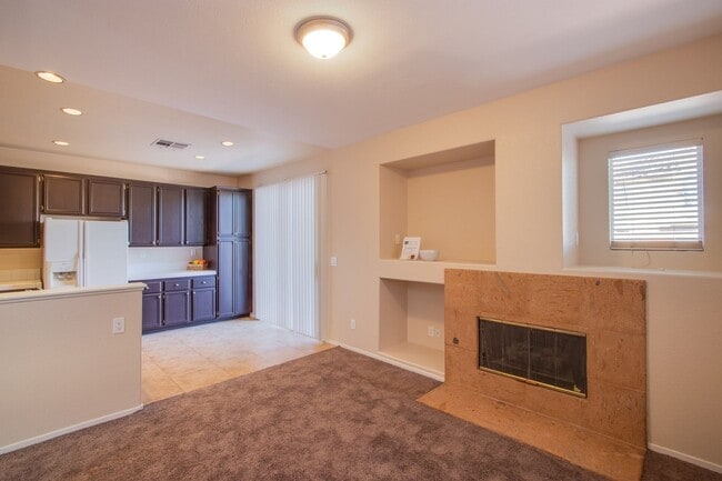 Building Photo - Summerlin west home