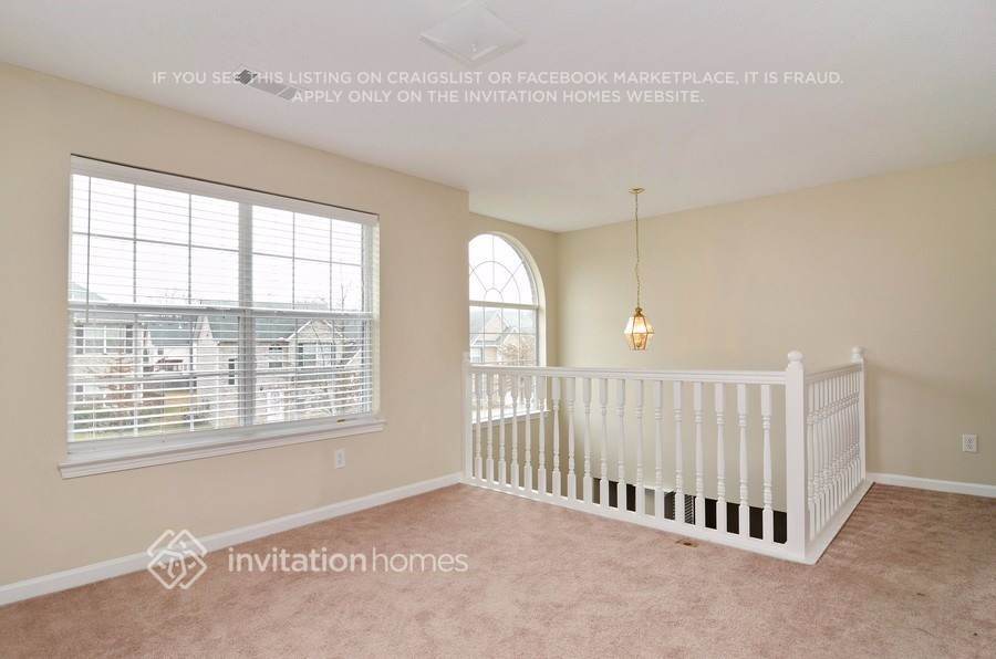 Building Photo - 4457 Estate St