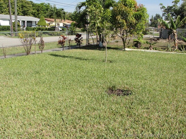 Building Photo - 8253 NW 118th Way
