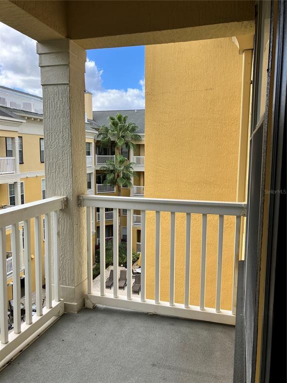 Building Photo - 860 N Orange Ave