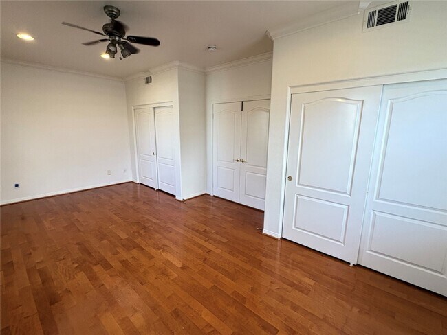 Building Photo - 24 Country Walk Dr