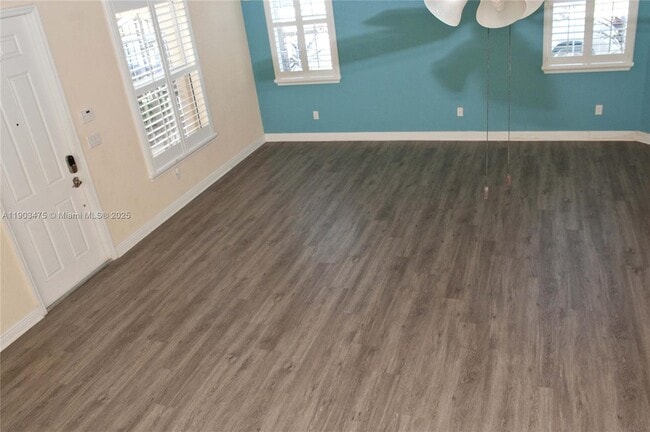 Building Photo - 14620 SW 15th St