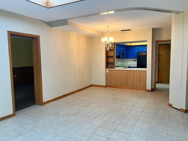 Building Photo - 2930 Ravines Rd