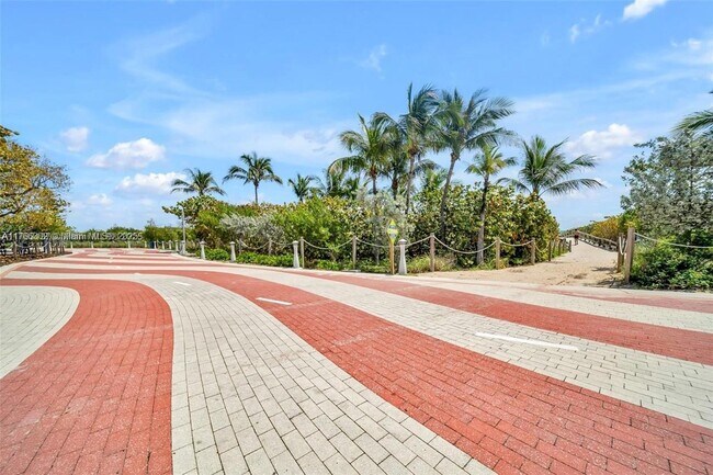 Building Photo - 8233 Harding Ave